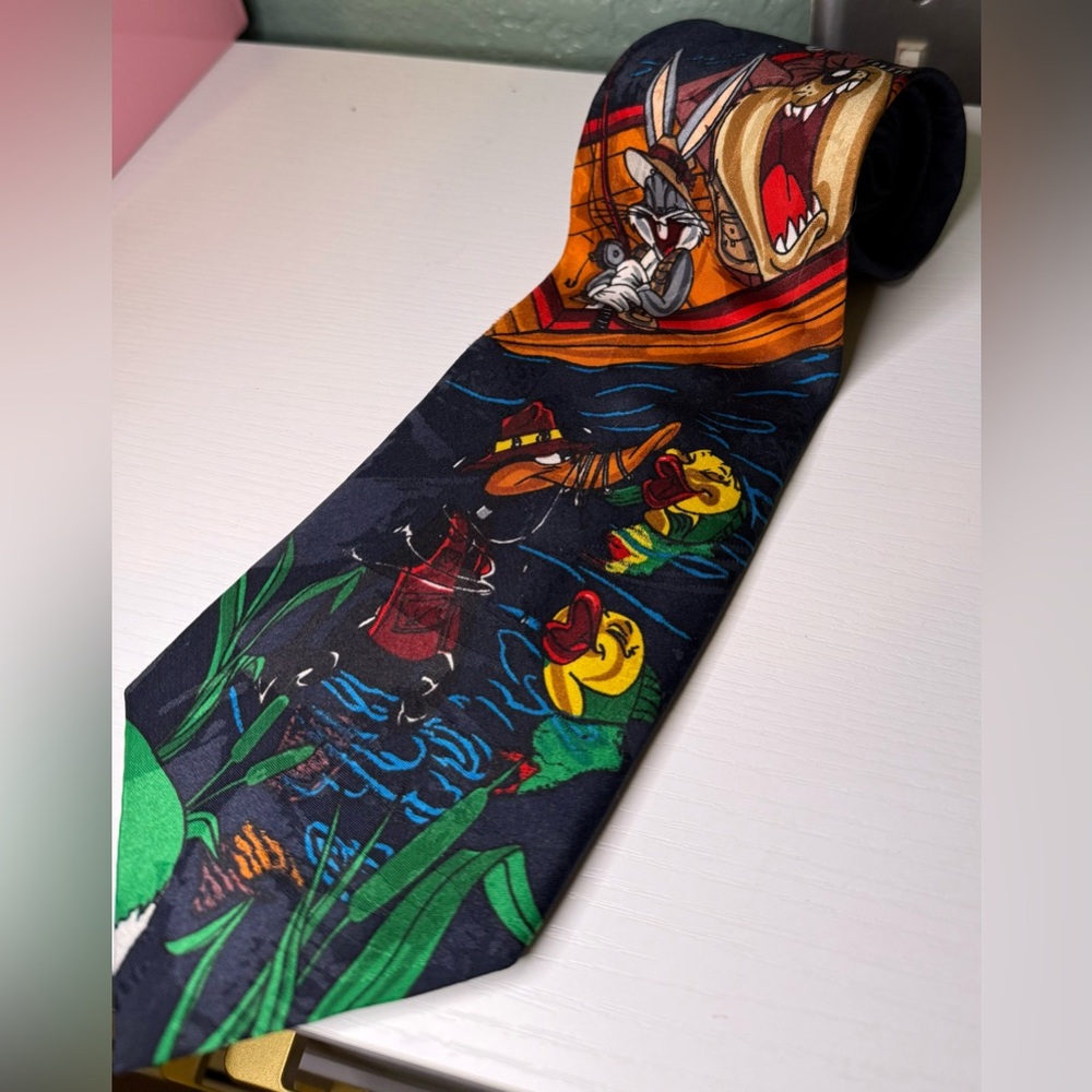Vintage 1995 Looney Tunes Mania Silk Tie Fishing Bugs Bunny Taz Daffy Duck